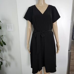 LANE BRYANT  Plus Size  Knee Length Solid Black‎ Dress V-Neck Women's Size 14
